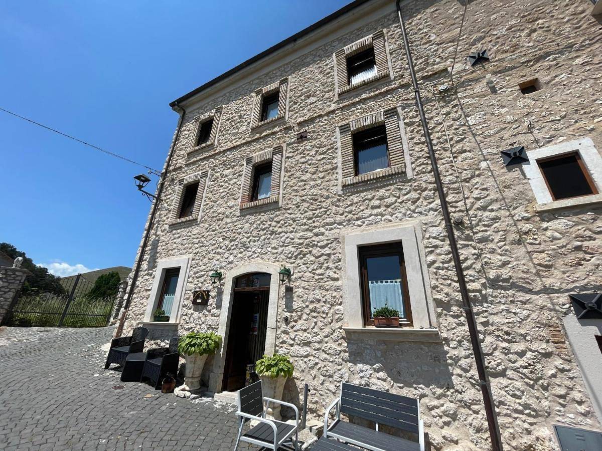 La Locanda delle Streghe - Relais Ristorante in Castel del Monte, Gran Sasso