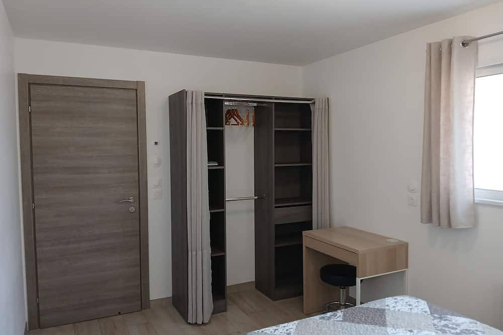 Apartamento entero, Nid des Hirondelles - Furnished apartment with all comforts in a quiet location - Air conditioning Swimming pool Jacuzzi in Saint-Martin-de-Londres, Región de Lodève