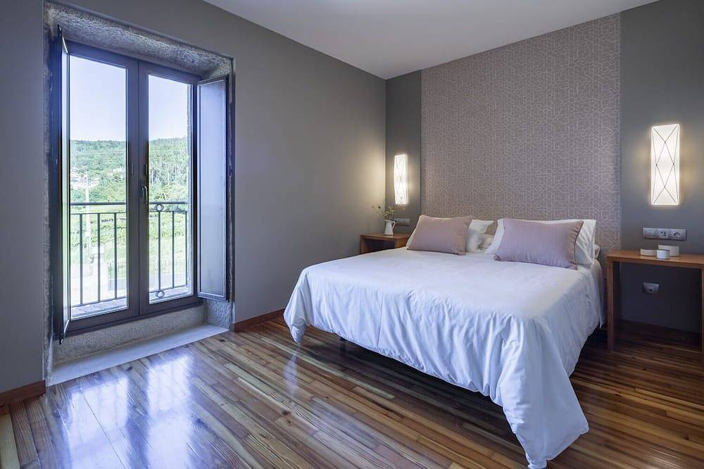 Exclusive Rural House With Pool In Las Rias Baixas in Meis, Costa de Galicia