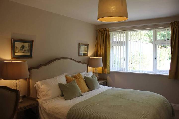 Quaint 1-bedroom house in Cheltenham in Cheltenham, Gloucestershire