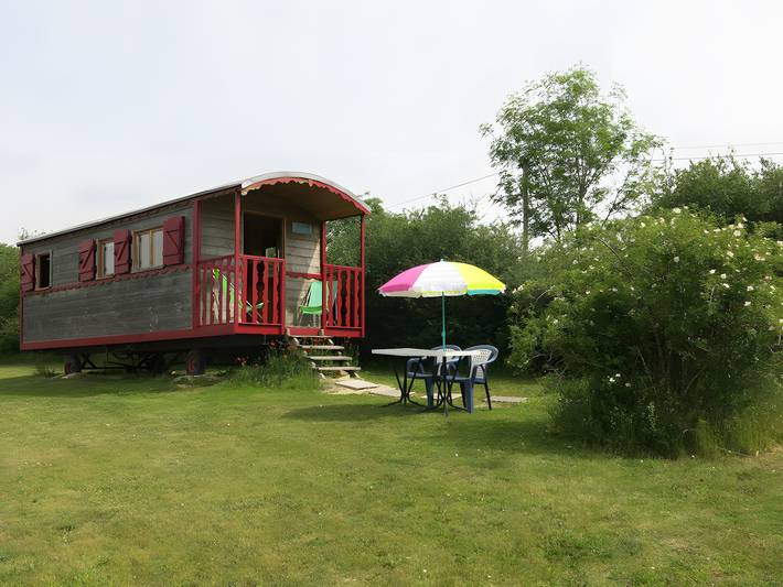 Chambre d’hôte pour 4 personnes, avec Balcon et Jardin dans Parc naturel régional Normandie-Maine - 2