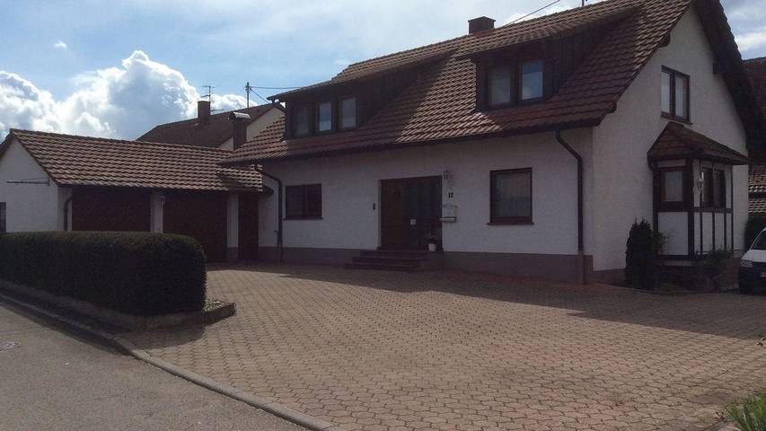Ferienwohnung für 4 Personen, mit Balkon in Neuenburg am Rhein