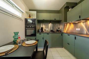 Gîte pour 2 personnes, avec jardin et vue dans Grand Port (Aix-les-Bains)