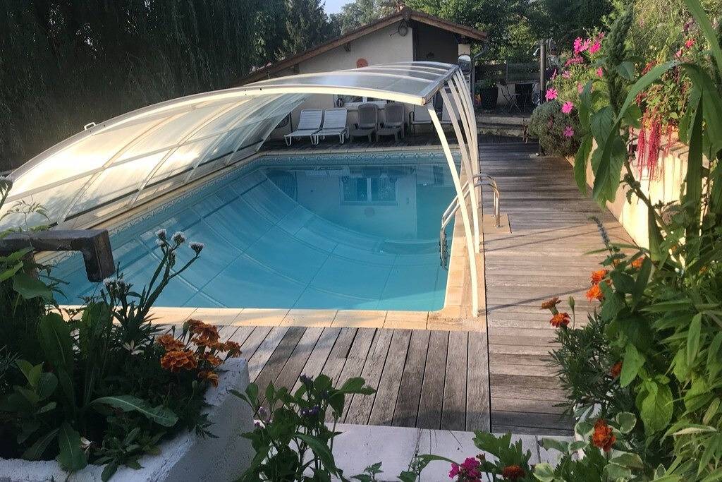 Appartement De Vacances pour 2 Personnes dans Villette-sur-Ain, Ain