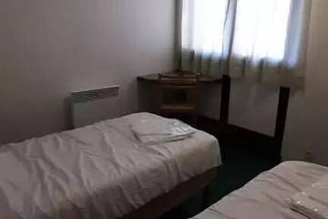 Cottage pour 6 personnes, avec terrasse à Parent