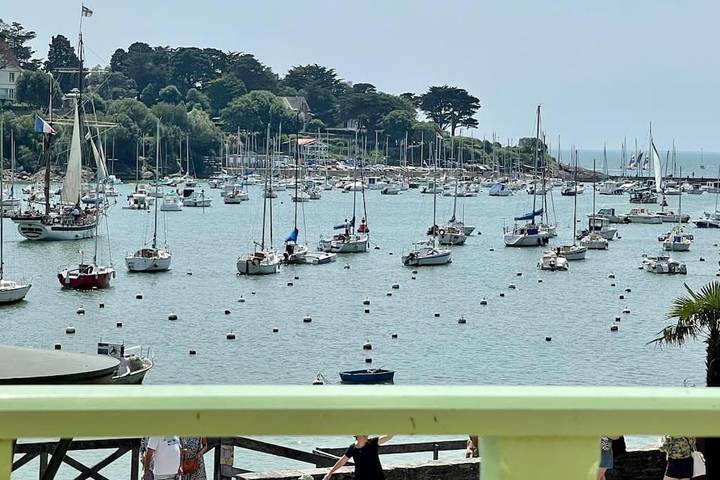 Location de vacances pour 9 personnes, avec vue ainsi que jardin et terrasse dans Port de Gourmalon - 3