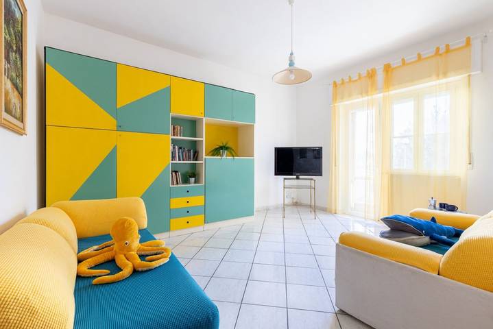 Ganze Wohnung, Ferienwohnung für 4 Personen mit Balkon/Terrasse in Pisa, Italienische Riviera