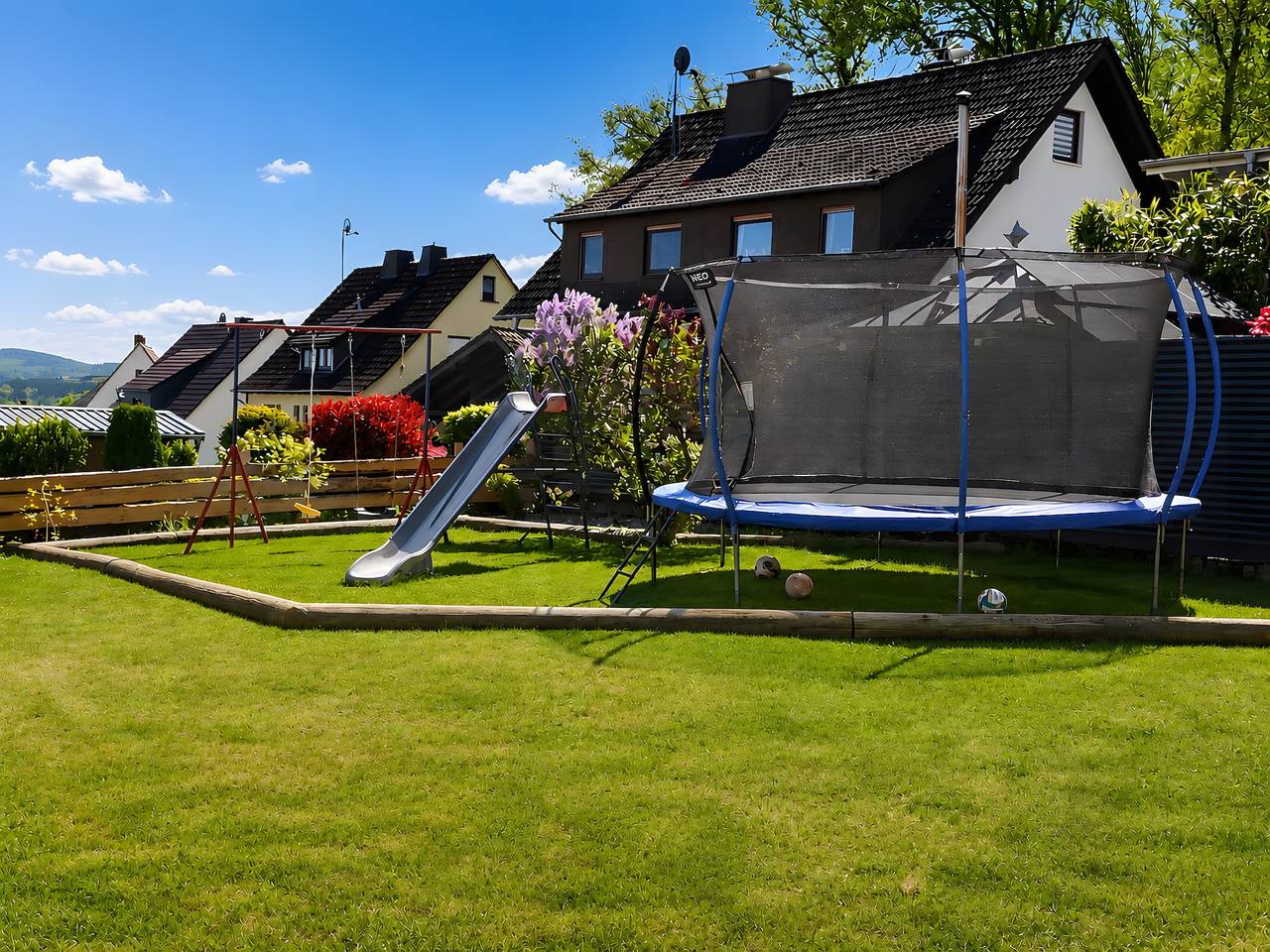 Großes Ferienhaus - Garten & Grill - 2 Bäder - 8 Gäste in Frielendorf, Schwalm-Eder-Kreis