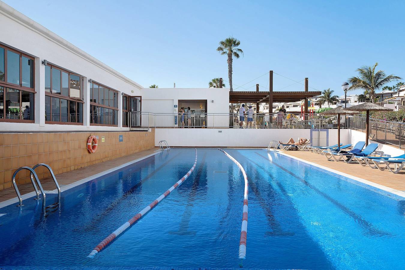 Ganze Wohnung, Apartment "Playa Flamingo 34" in Strandnähe mit Meerblick, Pool und Terrasse in Playa Blanca, Yaiza