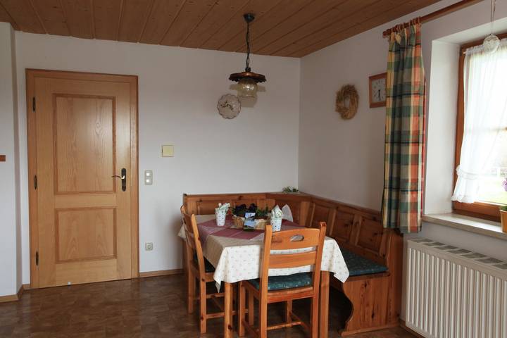 Ferienwohnung für 5 Personen, mit Balkon und Terrasse im Pfaffenwinkel - 4