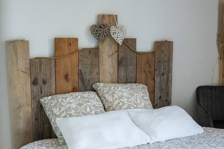 Location de vacances pour 2 personnes, avec jacuzzi ainsi que jardin et piscine à Saint-Savin (Gironde) - 3