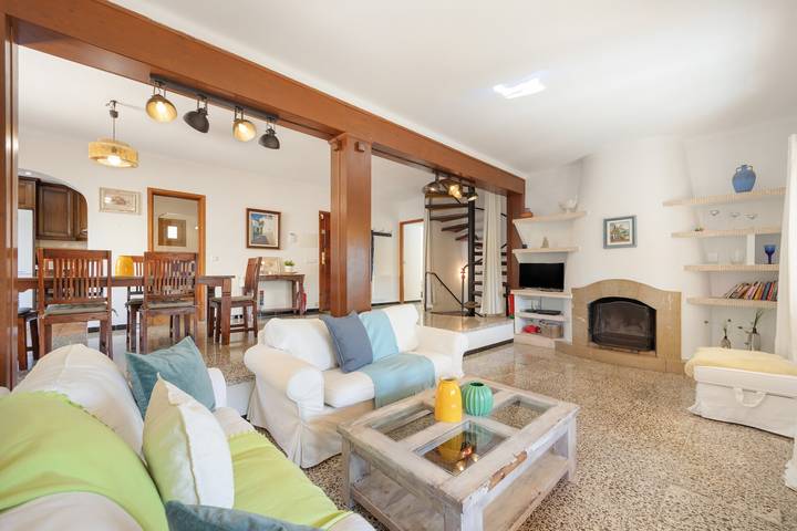 Vakantiehuis 'Villa Buena Vista' met Uitzicht op Zee, Wi-Fi en Airconditioning in Cala Pi, Llucmajor