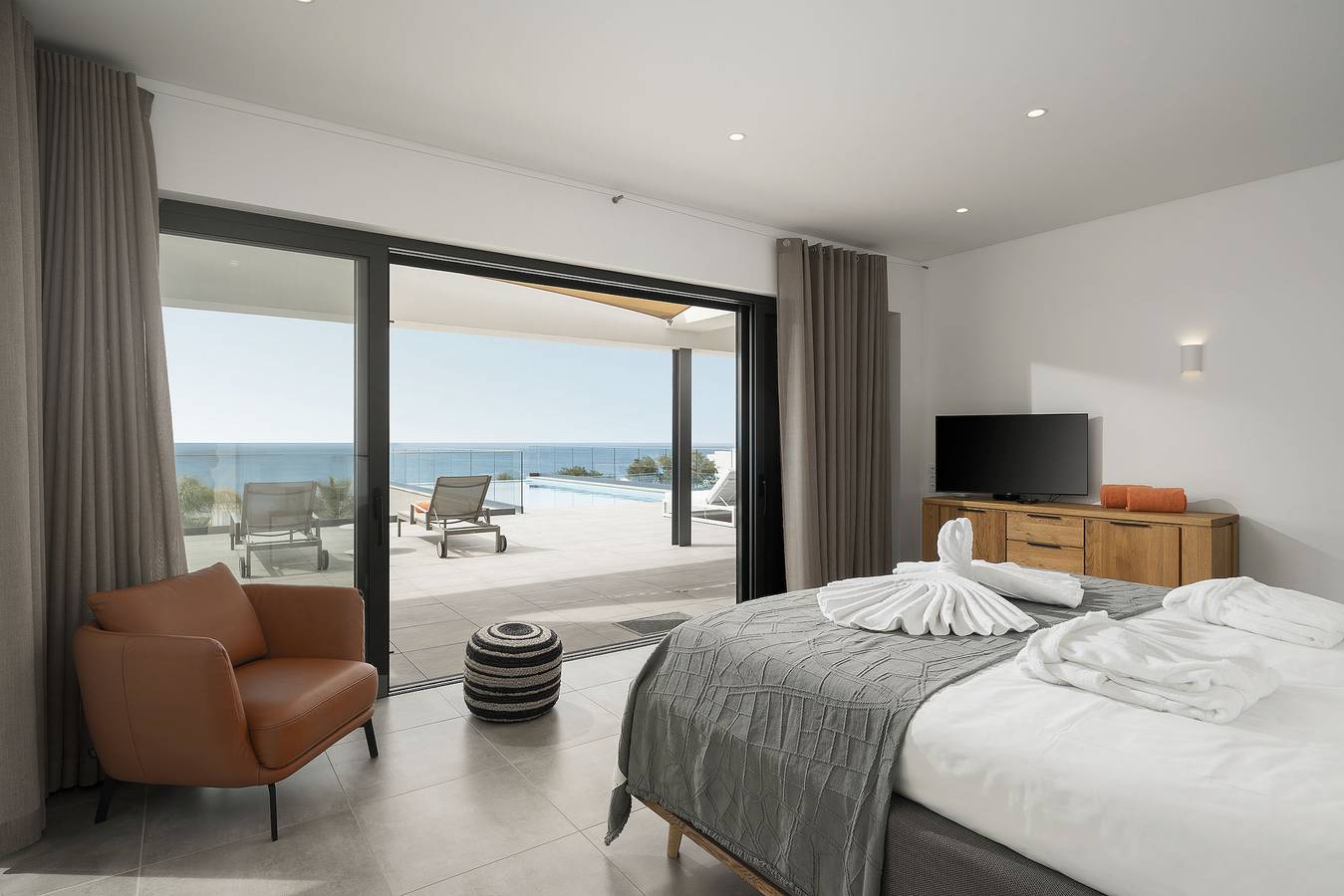 Villa Vanguard [Rluz28] in Luz, Faro District