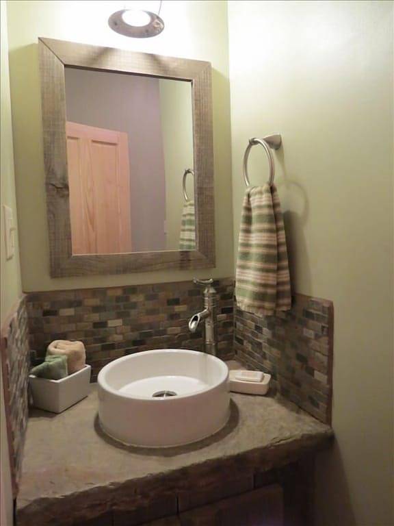 Abgeschieden Vermietung Hütte am Southern Illinois Wine Trail, Eigene Hot Tub in Union County (IL)