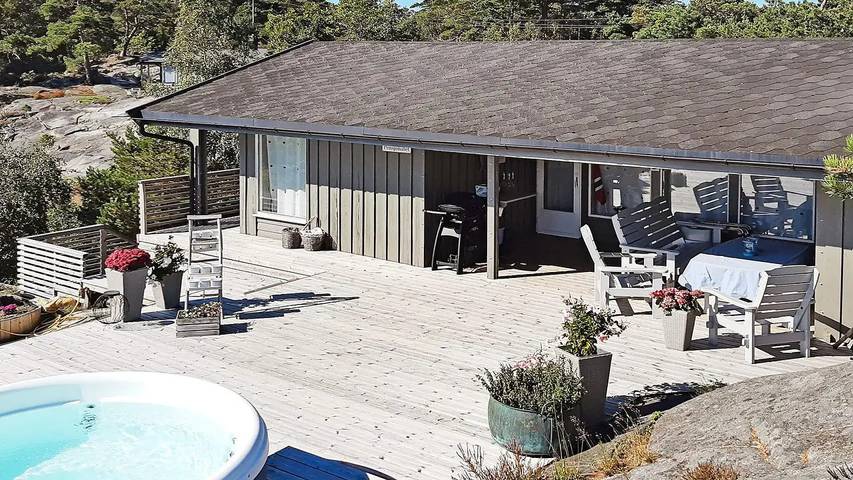 Ferienhaus für 9 Personen, mit Terrasse und Whirlpool, mit Haustier - 1