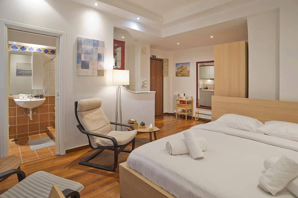 Entire apartment, Otto Centro - Studio Apartment, Sleeps 2 in Central Section of Athens, Athens