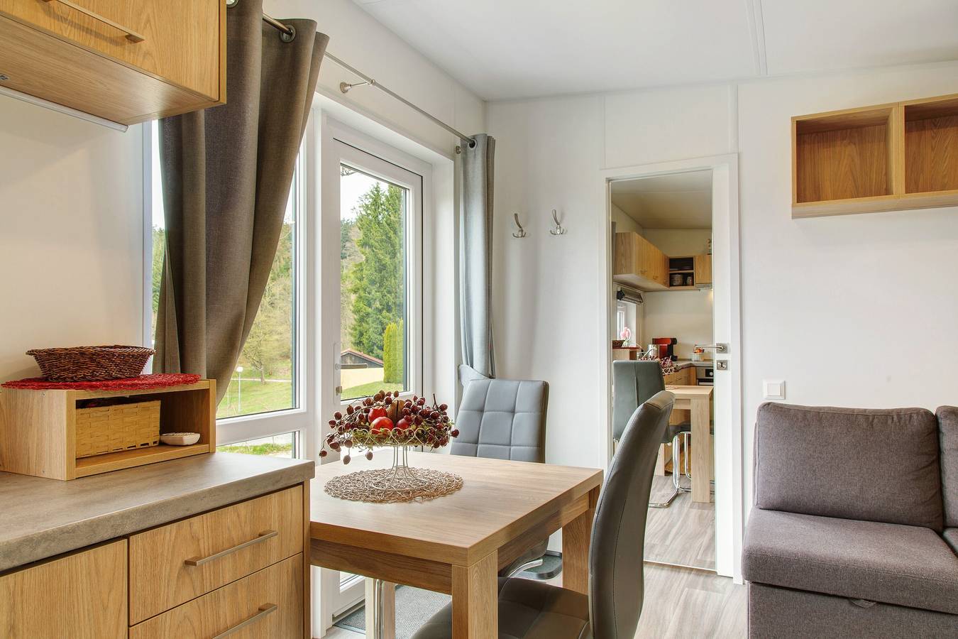 Vakantiehuis 'Tinyhaus 1' met Uitzicht op de Bergen, Wi-Fi en Airconditioning, foto 6