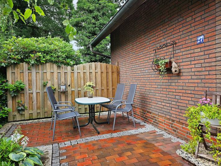 Ferienwohnung für 4 Personen, mit Terrasse und Whirlpool sowie Garten in Uplengen - 3