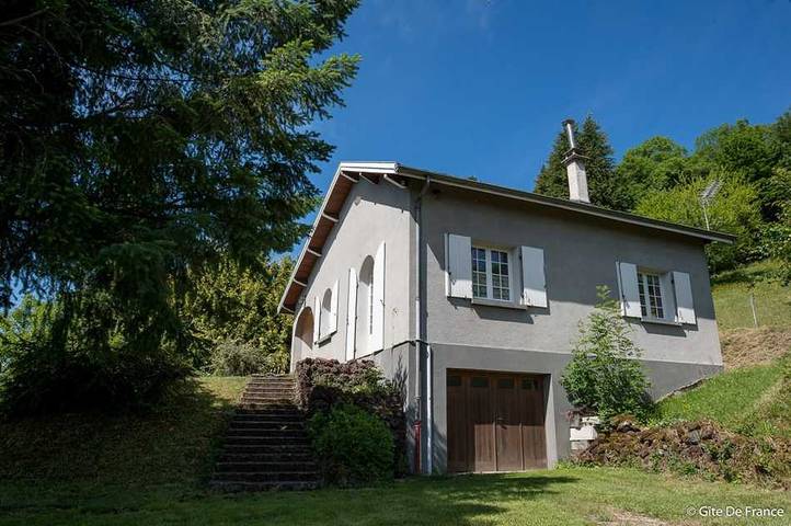 Gîte pour 4 personnes, avec jardin à Murol - 4
