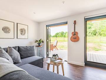 Log Cabin for 2 People in Chiddingstone, High Weald, Photo 4