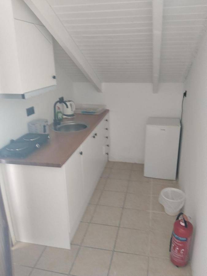Gîte pour 2 personnes, avec jardin et terrasse dans Soúgia - 4