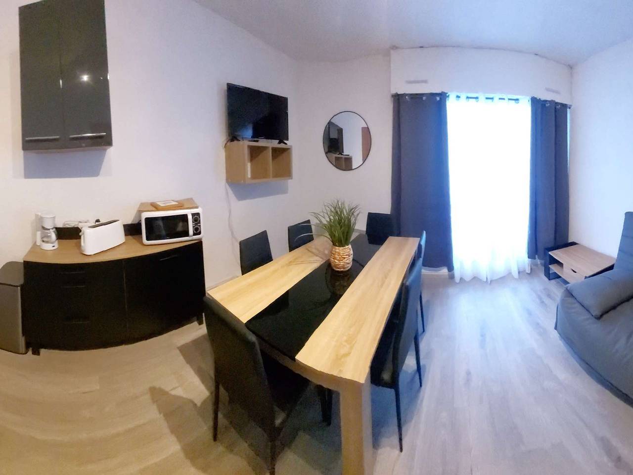 Studio entier, Studio Cabine 6 pers à 1700m, St Lary Soulan, Balcon Sud, Parking, Proche Pistes in Saint-Lary-Soulan, Parc national des Pyrénées