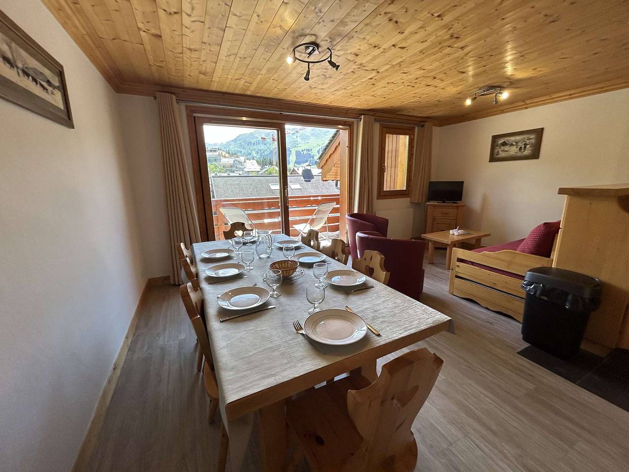 Apartamento entero, Apartamento de 4 habitaciones para 8 en Méribel con parking in Les Allues, Massif de la Vanoise
