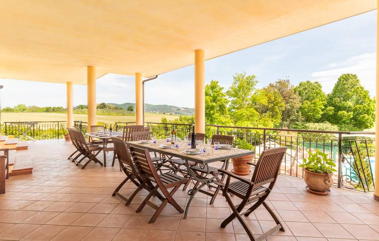 Location de vacances pour 20 personnes, avec terrasse ainsi que piscine et jardin à Gualdo Cattaneo - 4
