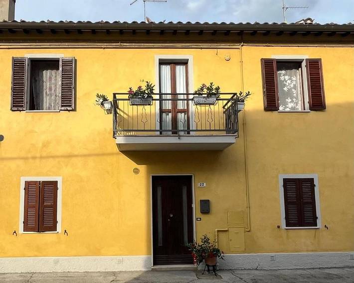 Casa vacanza per 2 persone, con Balcone e Terrazza nonché Panorama a Fermignano