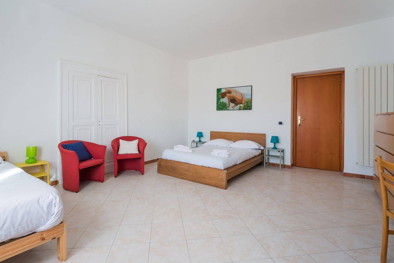 Entire apartment, Napoli Milionaria in Naples, Naples Province