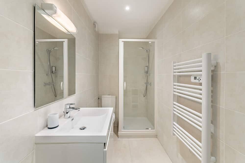 Appartement entier, So Azur - Joli T2 - 40 m² - city center market in La Seyne-sur-Mer, Côte méditerranéenne (France)
