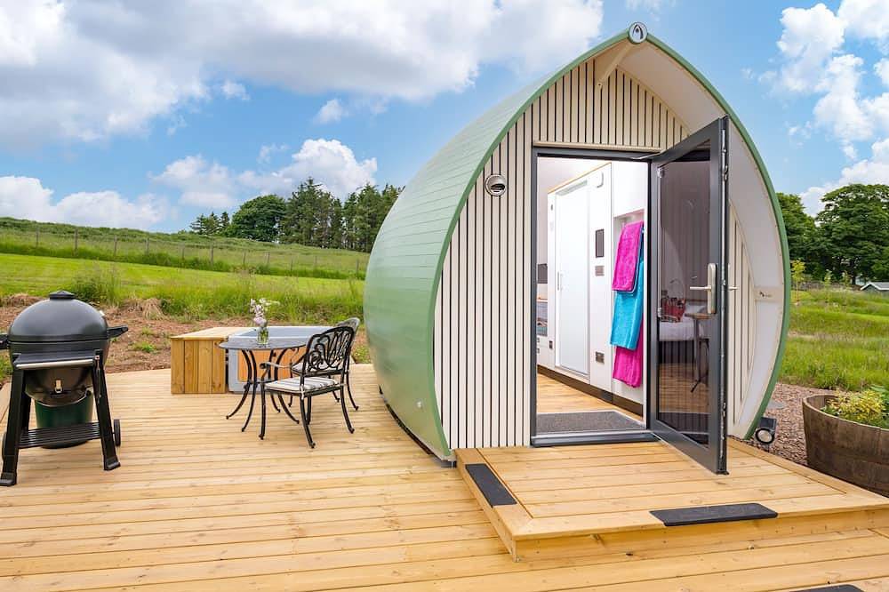 Luxury Secluded Tiny Home Glamping Pod with Private Hot Tub & Stunning Views ✨ in Scottish Borders