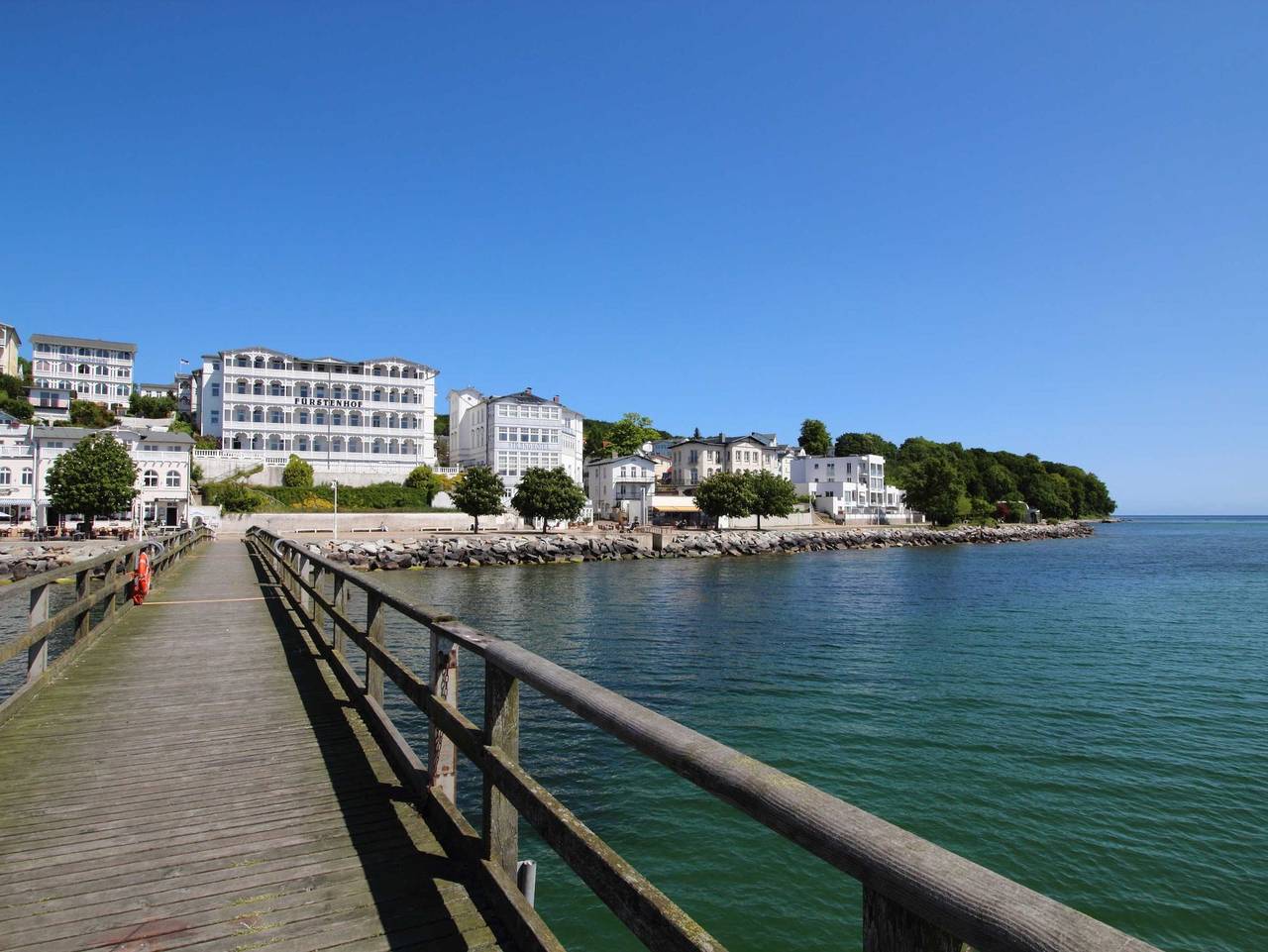 Ganze Ferienwohnung, Fürstenhof App. 204 mit traumhafter Meerblick - Fh 204 in Sassnitz, Nationalpark Jasmund