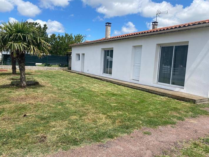 Location de vacances pour 9 personnes, avec terrasse, animaux acceptés à Médis - 4