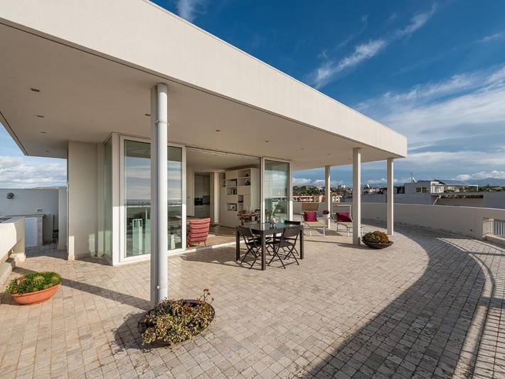 Appartement de vacances pour 2 personnes, avec vue sur le lac ainsi que balcon et vue