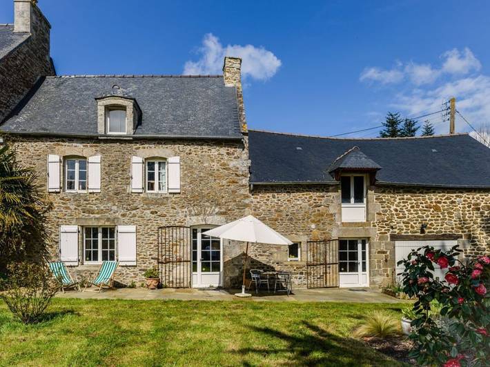 Gîte pour 3 personnes, avec Terrasse et Jardin dans Beaussais-sur-Mer