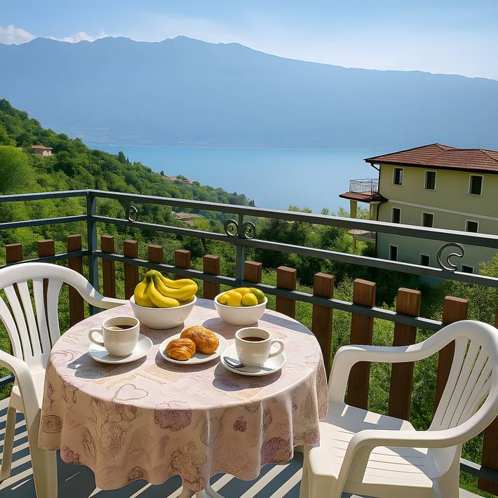 Ferienhaus für 4 Personen, mit Balkon und Garten sowie Seeblick, mit Haustier in Tignale