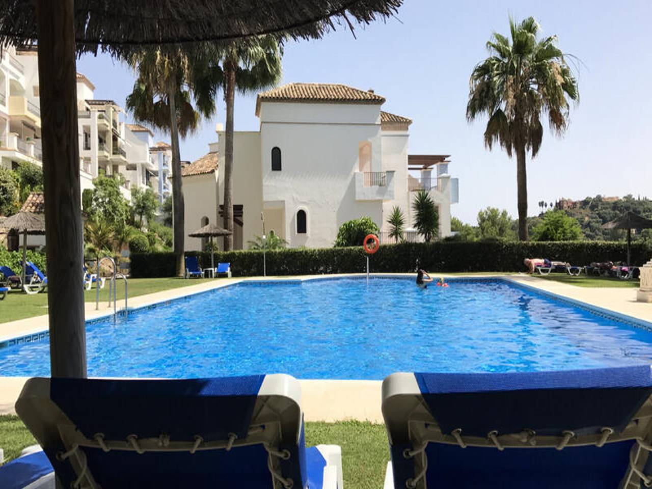 Entire apartment, Penthouse in Los Arqueros with Golf Views in Los Arqueros Golf and Country Club, Benahavís