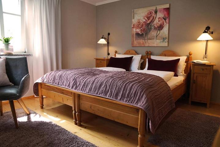 Hotel für 3 Personen, mit Terrasse und Garten sowie Pool und Sauna in Neualbenreuth - 3