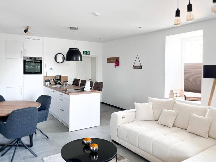 Gîte pour 9 personnes, avec jacuzzi et jardin, adapté aux familles à Baelen - 4