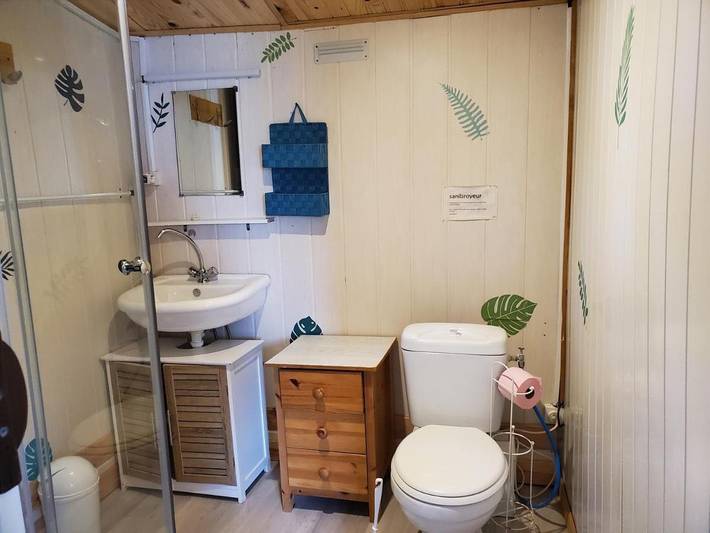 Chalet pour 2 personnes, avec vue ainsi que jardin et piscine en Dordogne - 4