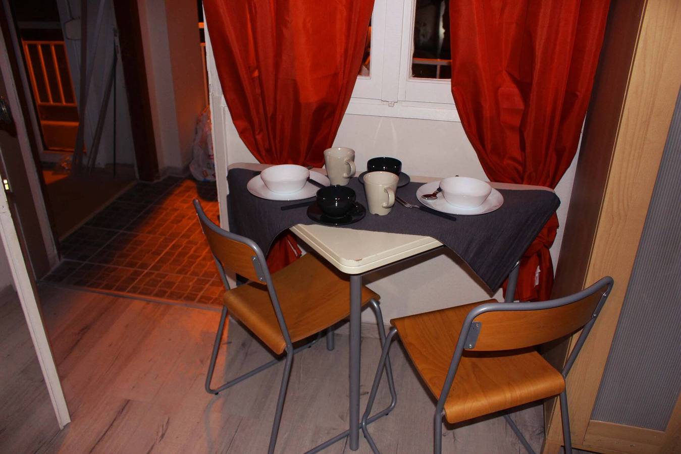 Appartement entier, Amazing Studio Next 2 Center à seulement 9 minutes in Région de Thessalonique
