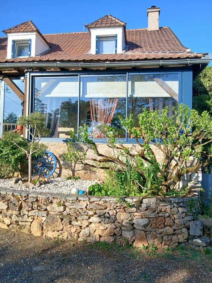 Gîte pour 2 personnes, avec Terrasse ainsi que Jardin et Vue à Rignac (Lot) - 4
