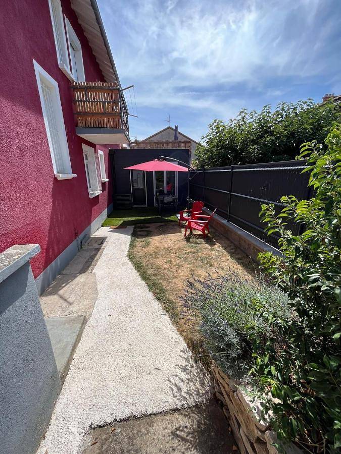 Appartement entier, Apartment - Ground Floor in Millau, Parc naturel régional des Grands Causses
