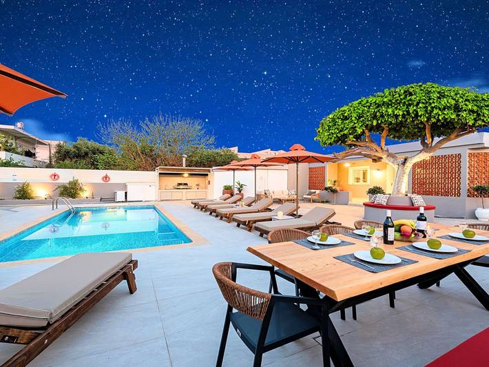 Ferienhaus für 24 Personen, mit Balkon und Garten