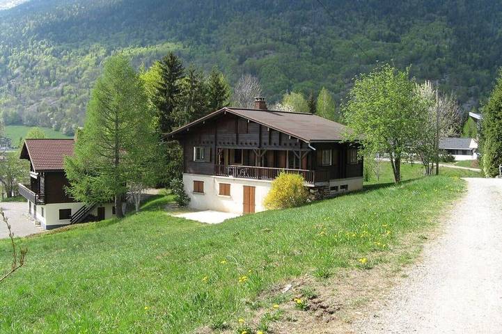 Chalet pour 6 personnes, avec jardin et terrasse à Saint-Jean-de-Sixt