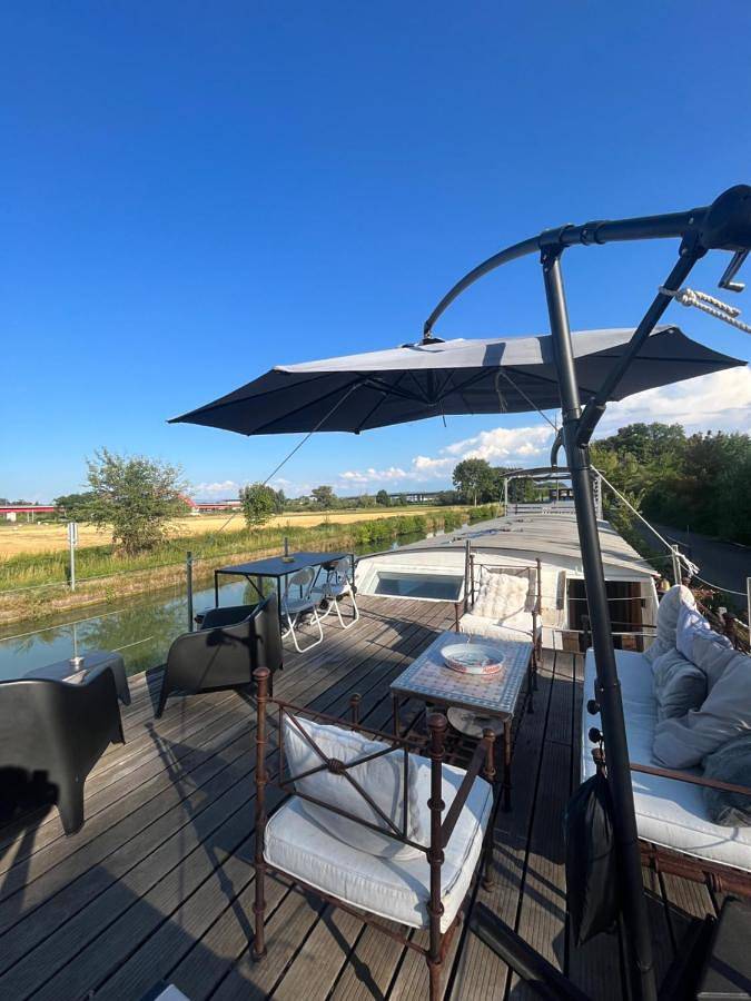 Appartement de vacances entier, Péniche Bonne Chance in Eckwersheim, Région de Strasbourg