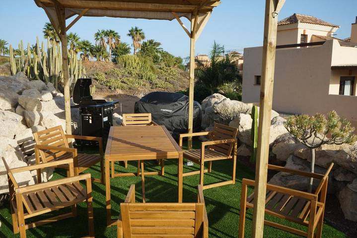 Casa rural para 6 personas, con vistas y piscina para niños además de jardín y piscina, Se admiten mascotas en San Miguel de Abona - 4