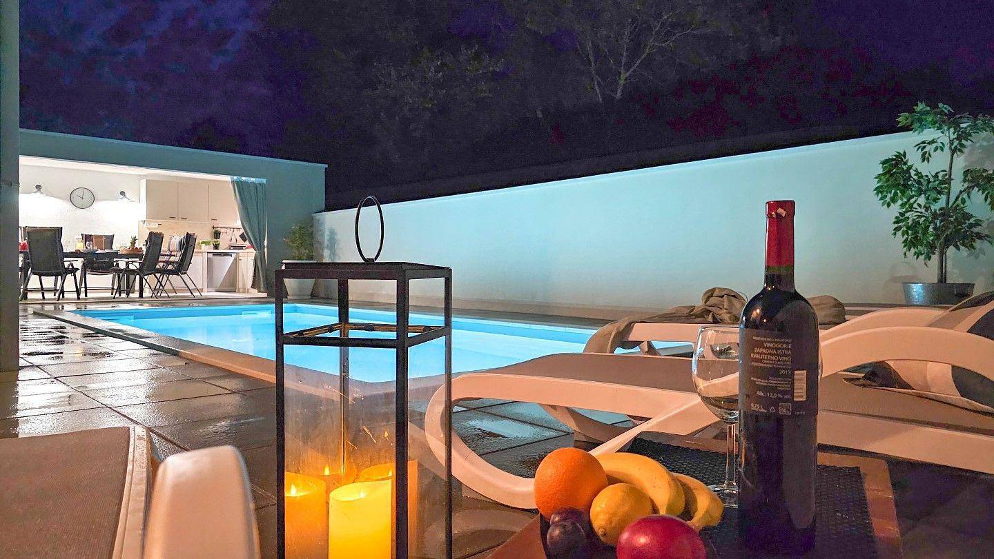 Ferienvilla "Casa Ulika" mit Terrasse und Garten in Zambratija, Umag und Umgebung