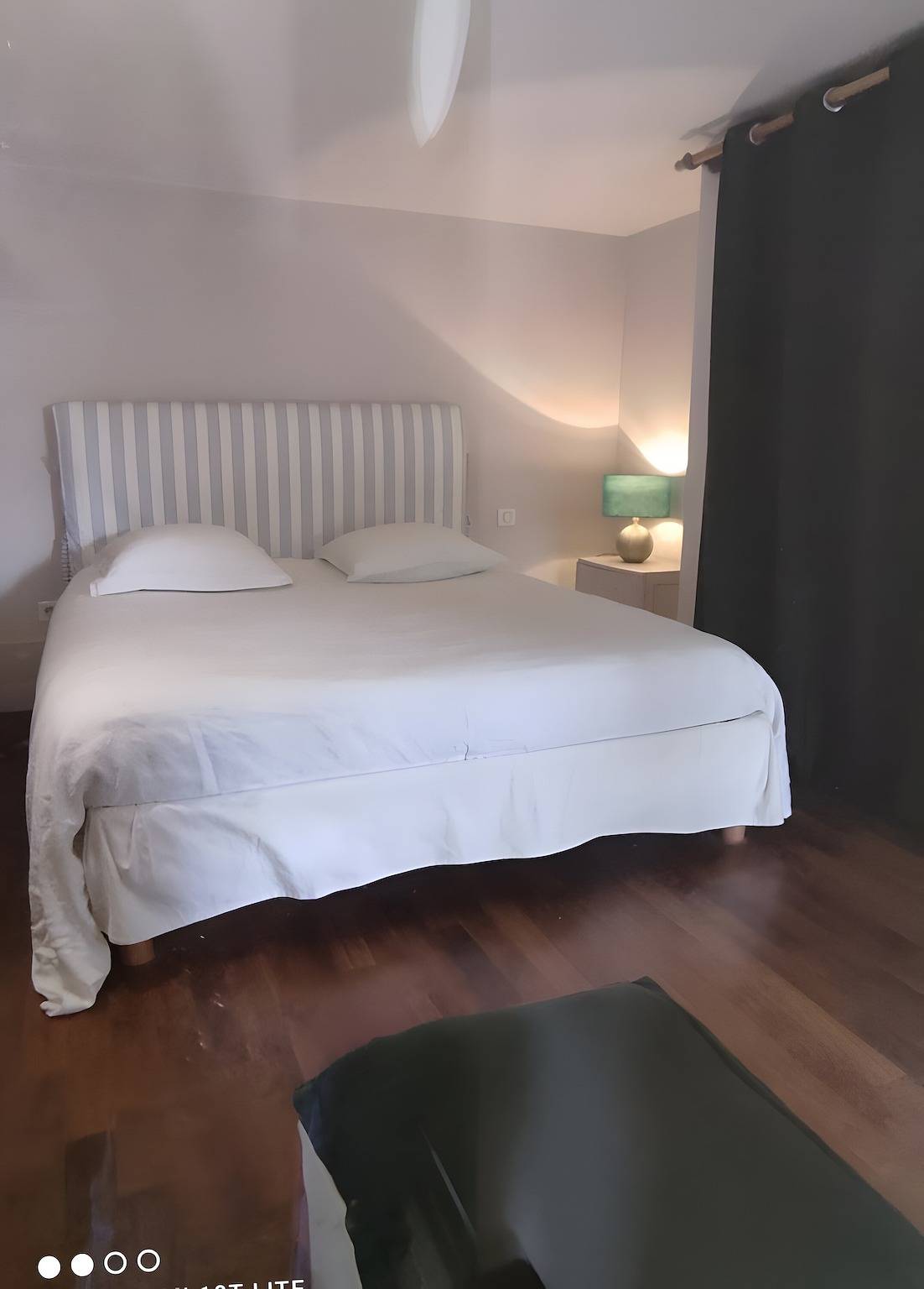 Entire apartment, Apartment 'Maison Des Bois - Des Bois' with Shared Terrace, Communal Garden and Wi-Fi in Bièvres, Essonne